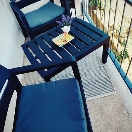 Carlo Apartment