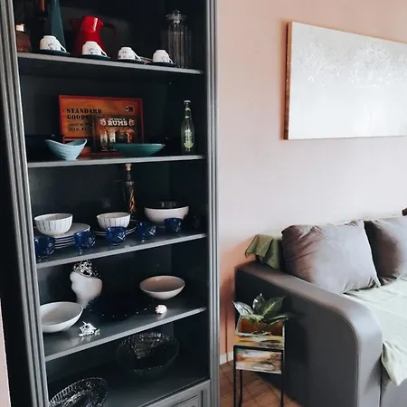 Carlo Apartment