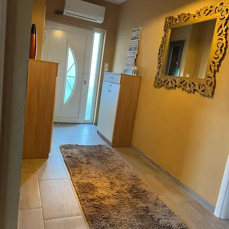 Carlo Διαμέρισμα Ljubuški